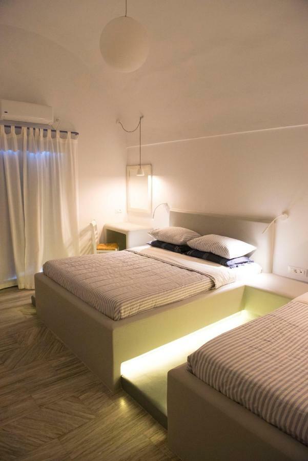 Ino Hotel Kamari  Ngoại thất bức ảnh