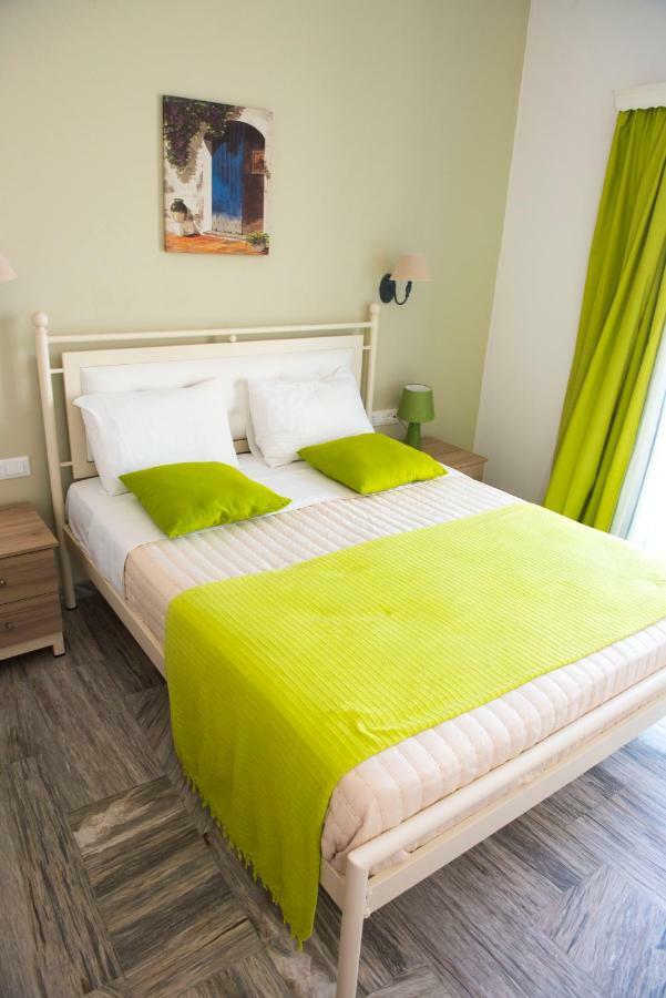 Ino Hotel Kamari  Ngoại thất bức ảnh