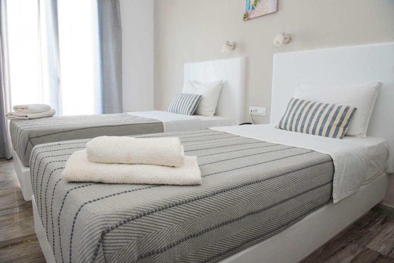 Ino Hotel Kamari  Ngoại thất bức ảnh
