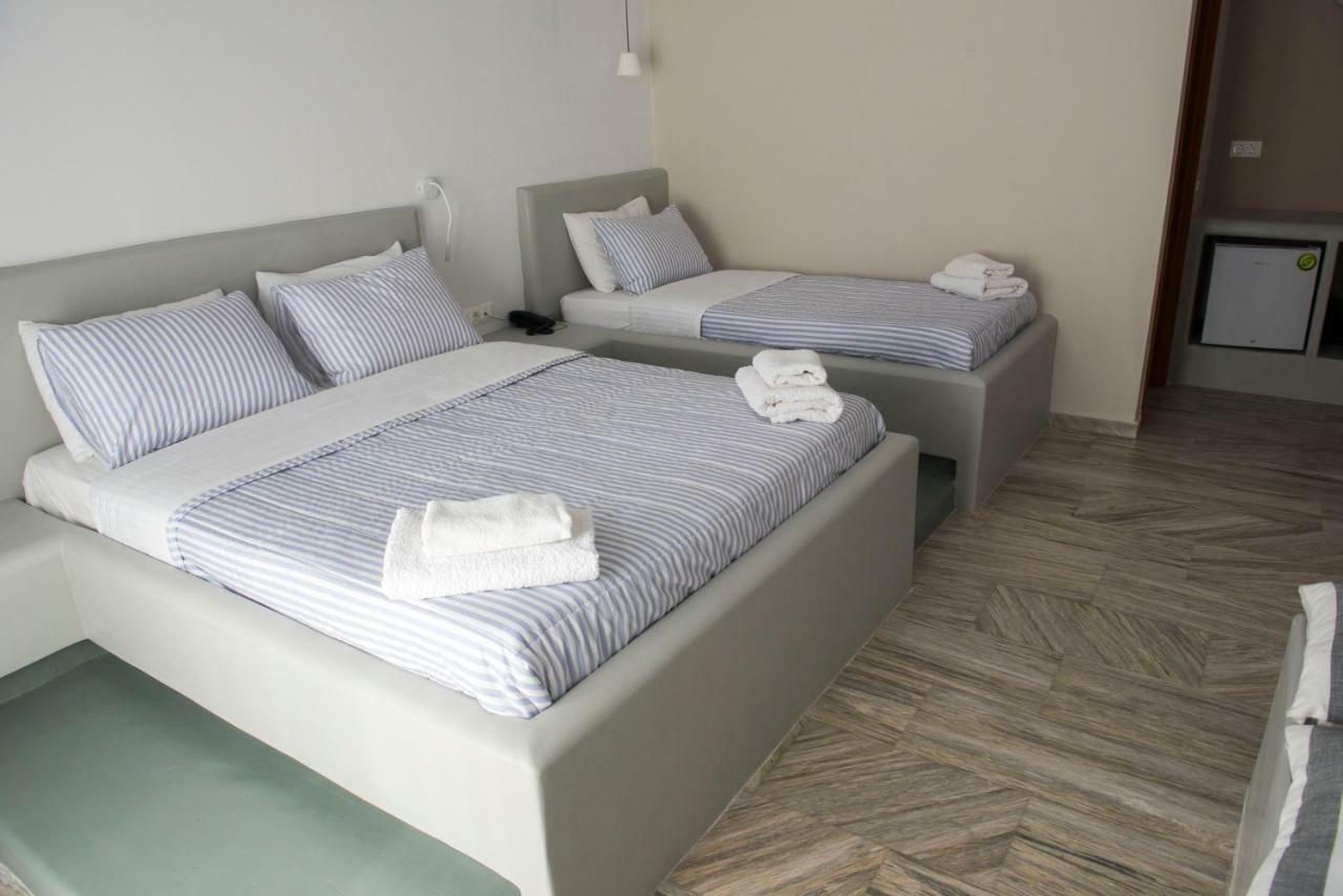 Ino Hotel Kamari  Ngoại thất bức ảnh